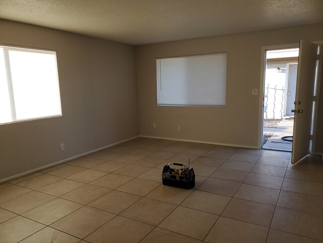 1429 S 11th Ave Unit 4