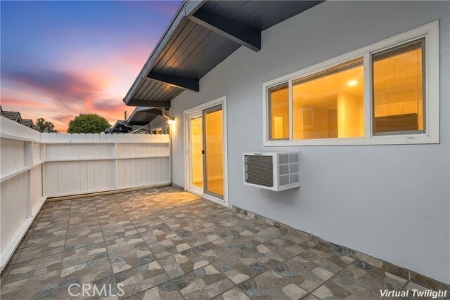 Building Photo - 607 Mound Ave Unit E