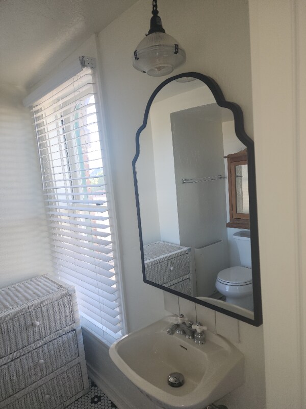 Photo - 100 Bauer Ave