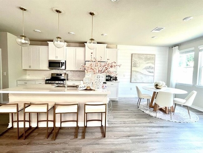 Photo - 5311 Forader Ln