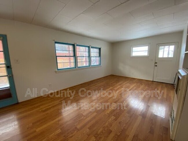 Photo - 1530 E Kearney St