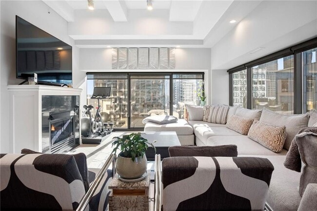 Photo - 1101 Walnut St Unit 707