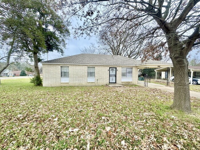 Photo - 3940 Schoolfield Rd