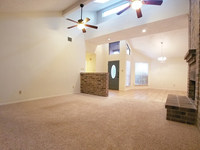 Photo - 2111 Echo Ridge