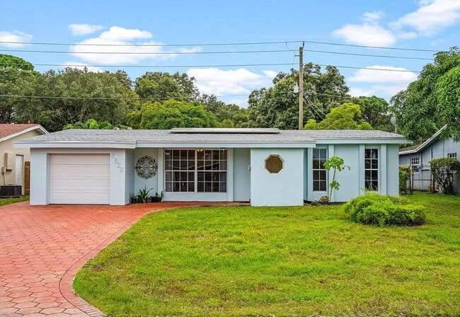 Building Photo - 8528 Southampton Dr Rental
