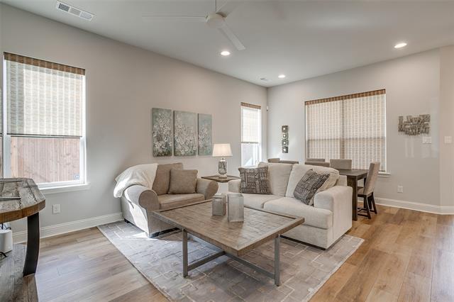 Photo - 6334 Oakbend Cir