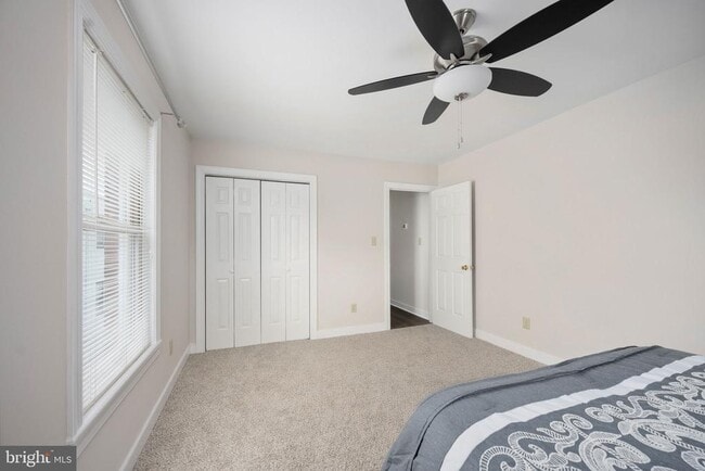 Photo - 620 Kenmore Ave Unit 4