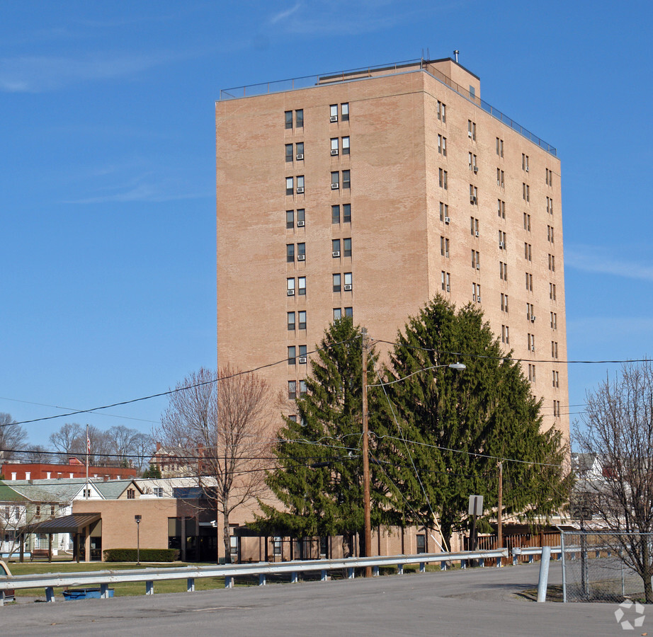 Chestnut Tower - Chestnut Tower Apartments