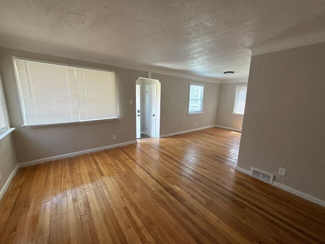 Photo - Fully Renovated 3-Bedroom Home – Move-In R...