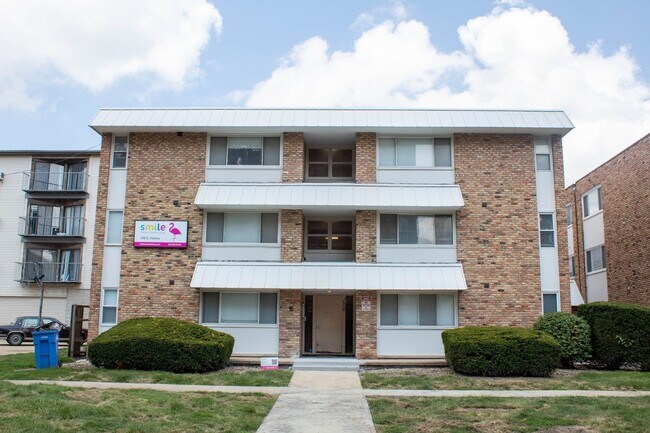 Photo - 106 E Healey