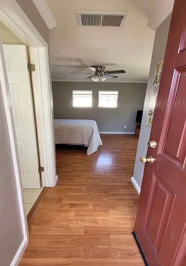 Photo - 5510 Applegate Way