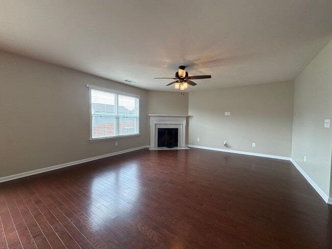 Photo - Well-Maintained 4BR Home in Lebanon | Great Location + Natural Light