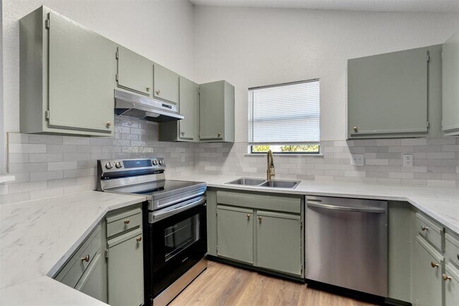 Photo - 3001 W Slaughter Ln