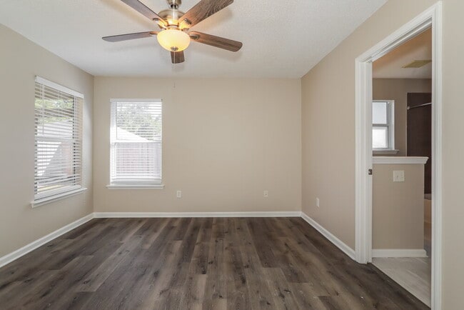 Photo - 1409 Forbes St