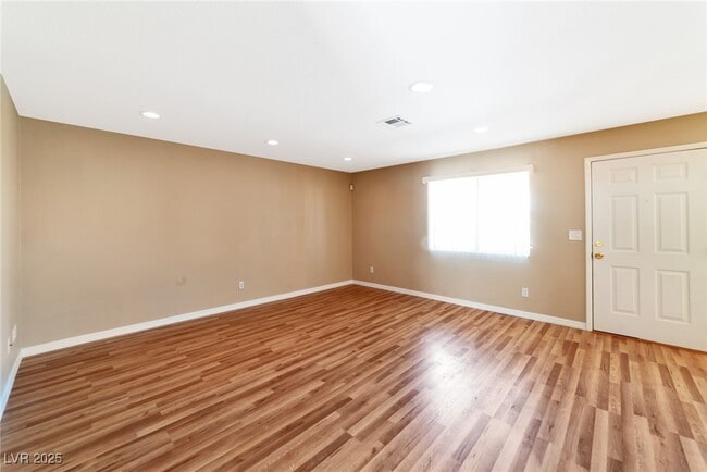 Building Photo - 8410 Eldora Ave Unit 2068 Rental