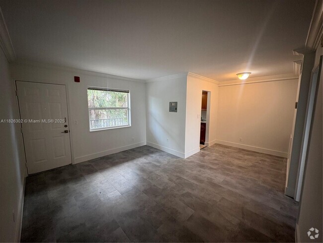 Building Photo - 241 S Royal Poinciana Blvd Unit 216 Rental