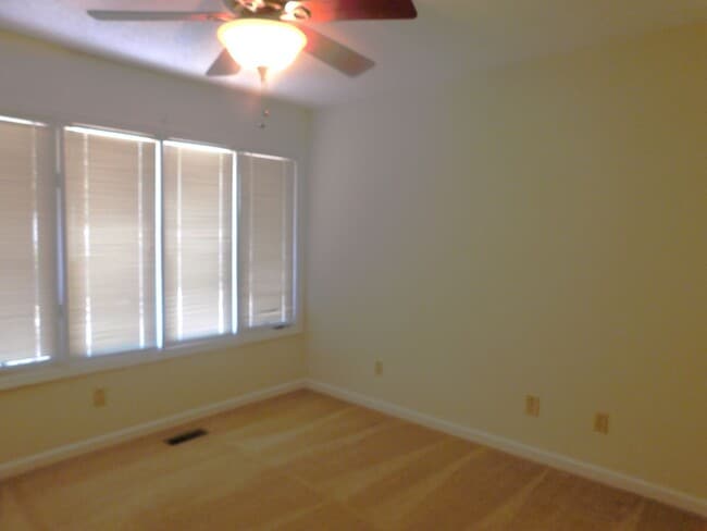 Photo - 1802 Sherbrooke Cir
