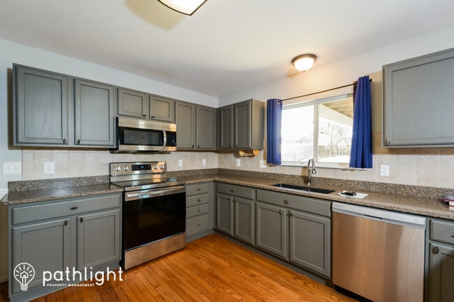 Photo - 1031 Caleb Drive