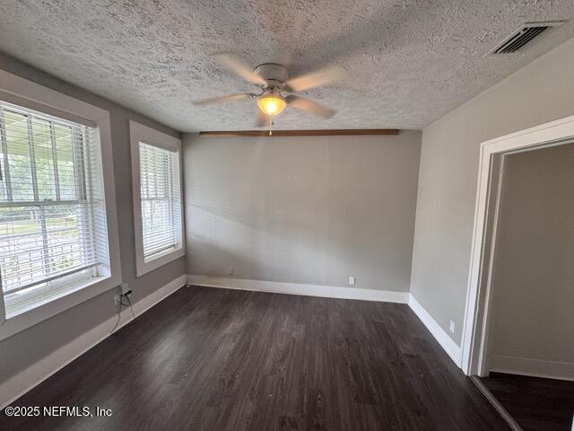 Photo - 1153 Walnut St
