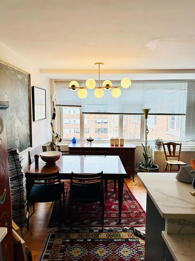 Photo - 1545 18th St NW Unit 913