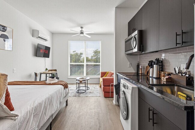 Photo - 601 W 9th St Unidad ID1373717P