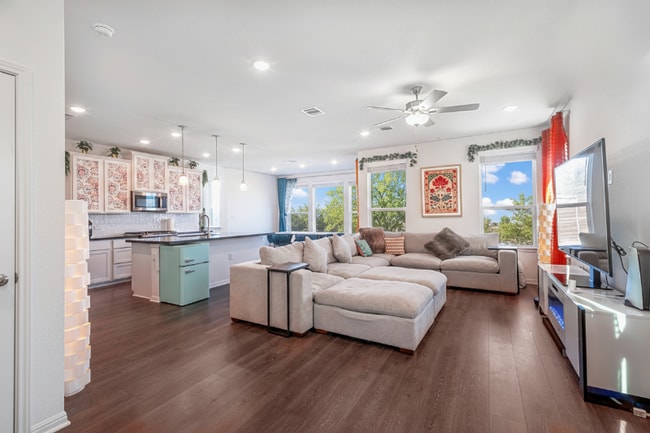 Photo - 1614 Iberville Dr