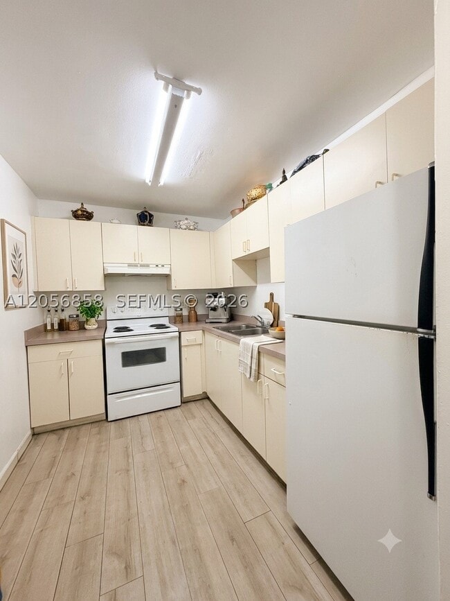 5775 W 20th Ave Unit 308