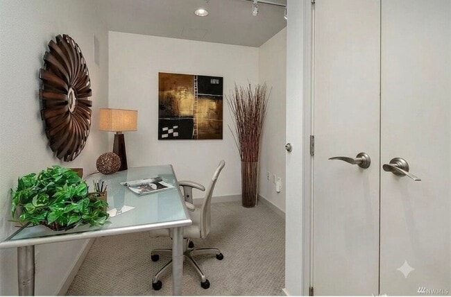 Photo - 10650 NE 9th Pl Unit 821