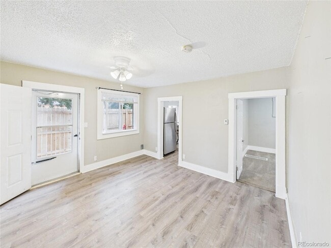 Photo - 404 S Race St