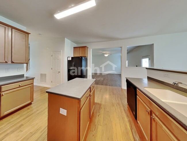 Photo - 5818 Parkstone Dr