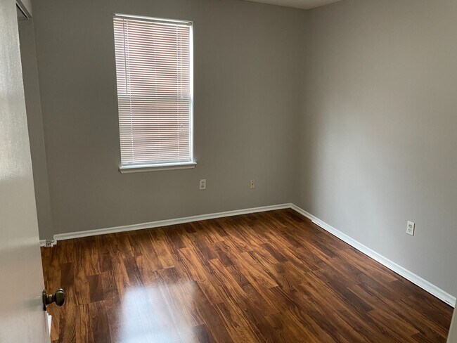 Photo - Close to Lexington Medical Center, University of South Carolina, I-26 and I-20