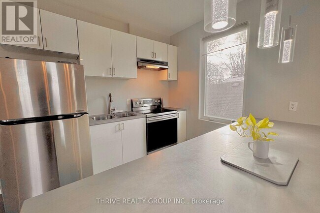 Photo - 119 McClary Ave