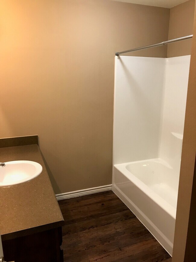 Photo - 4267 Castlegate Dr Unit 4267