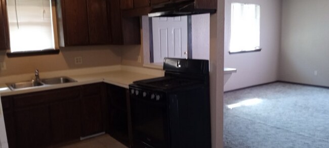 Photo - 902 Cynthia St Unidad 29