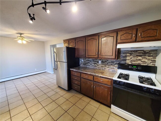 Photo - 4470 Denbigh Rd