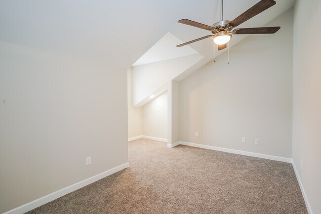 Photo - 506 Highland Ct