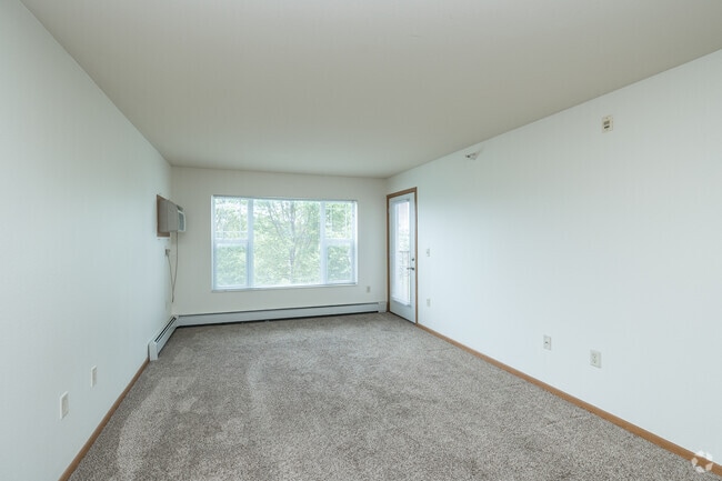 2BR, 1BA - 1,041SF - Living Room