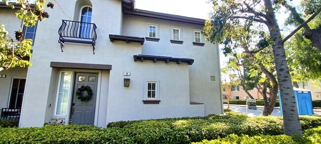 Building Photo - 11 Sienna Rdg Rental