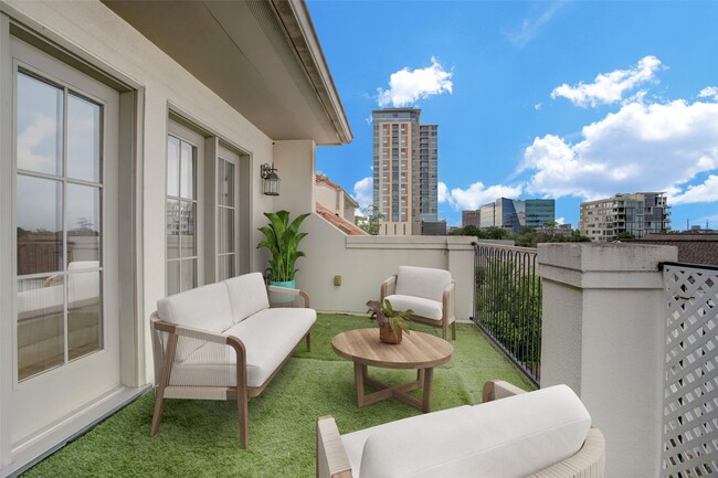 Photo - 1415 Oakdale St