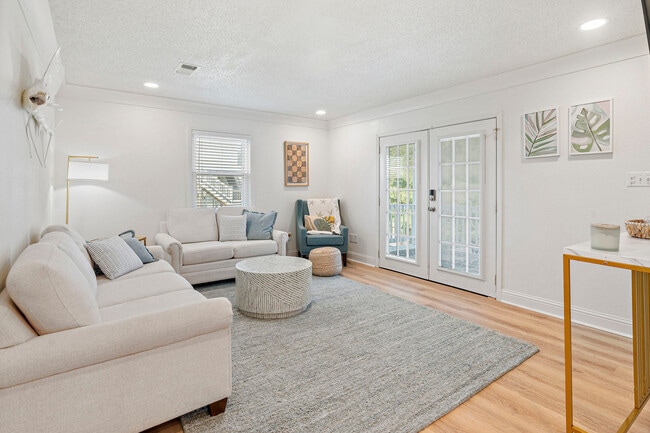 Photo - 806 Deer Dr Apartment Unit ID1224423P