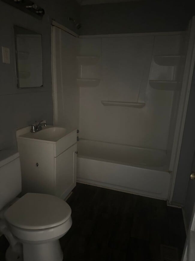 Photo - Charming 3 bedroom 1 bath with plenty of open space!