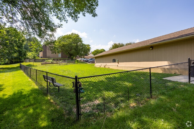 Dog Park - The Hampton at Coral Ridge