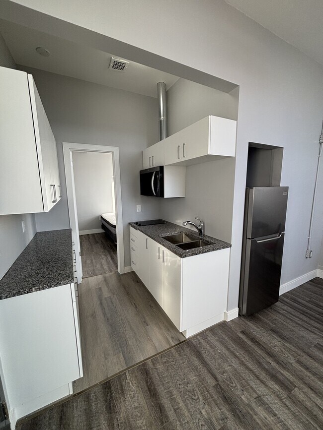 Photo - 117 Christina St N Unit 214