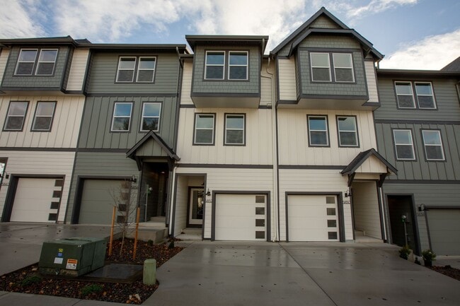 Photo - Six Stunning New Residences in Gresham - 2 Months Free