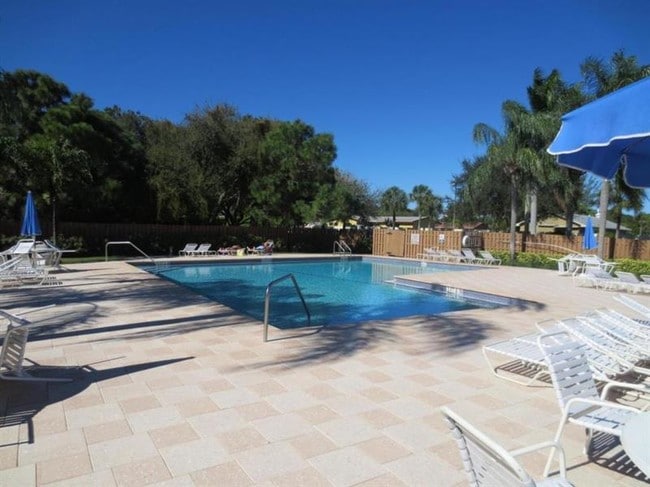 301 Norwood Ter Unit n129