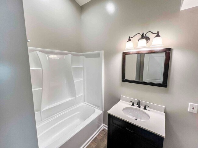 18 Mockingbird Dr