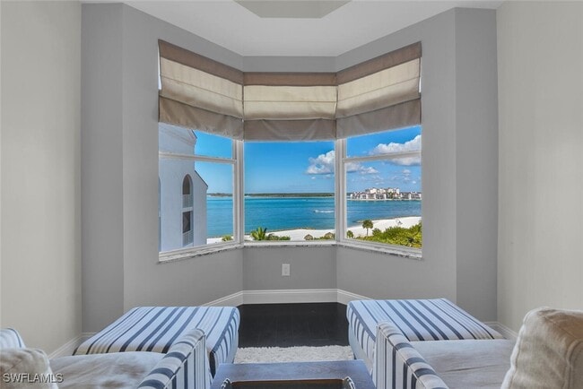 Building Photo - 2000 Royal Marco Way Unit 2-607