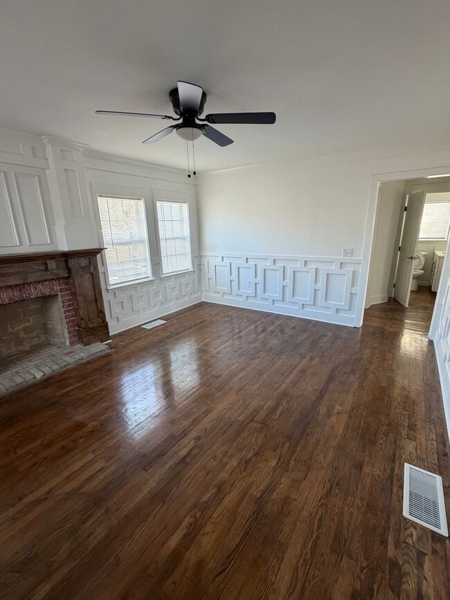 Photo - 222 Burnett St