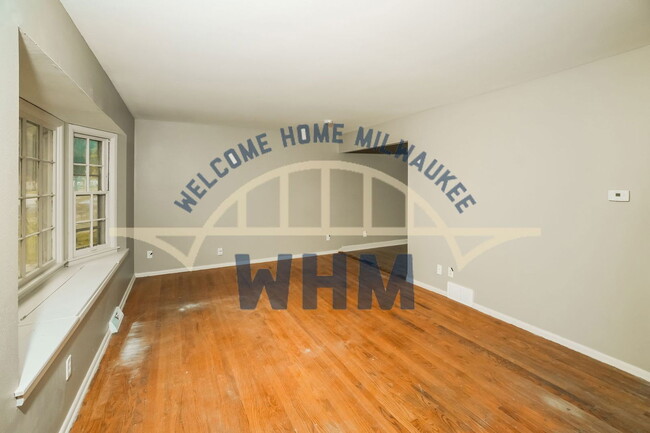 Photo - 1908 W Fairmount Ave