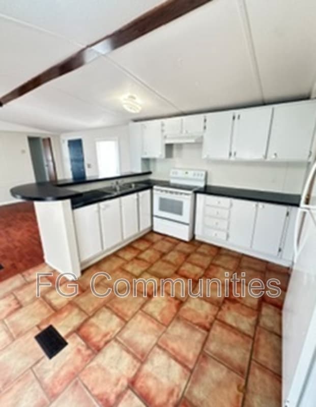 17 Glimmer Dr